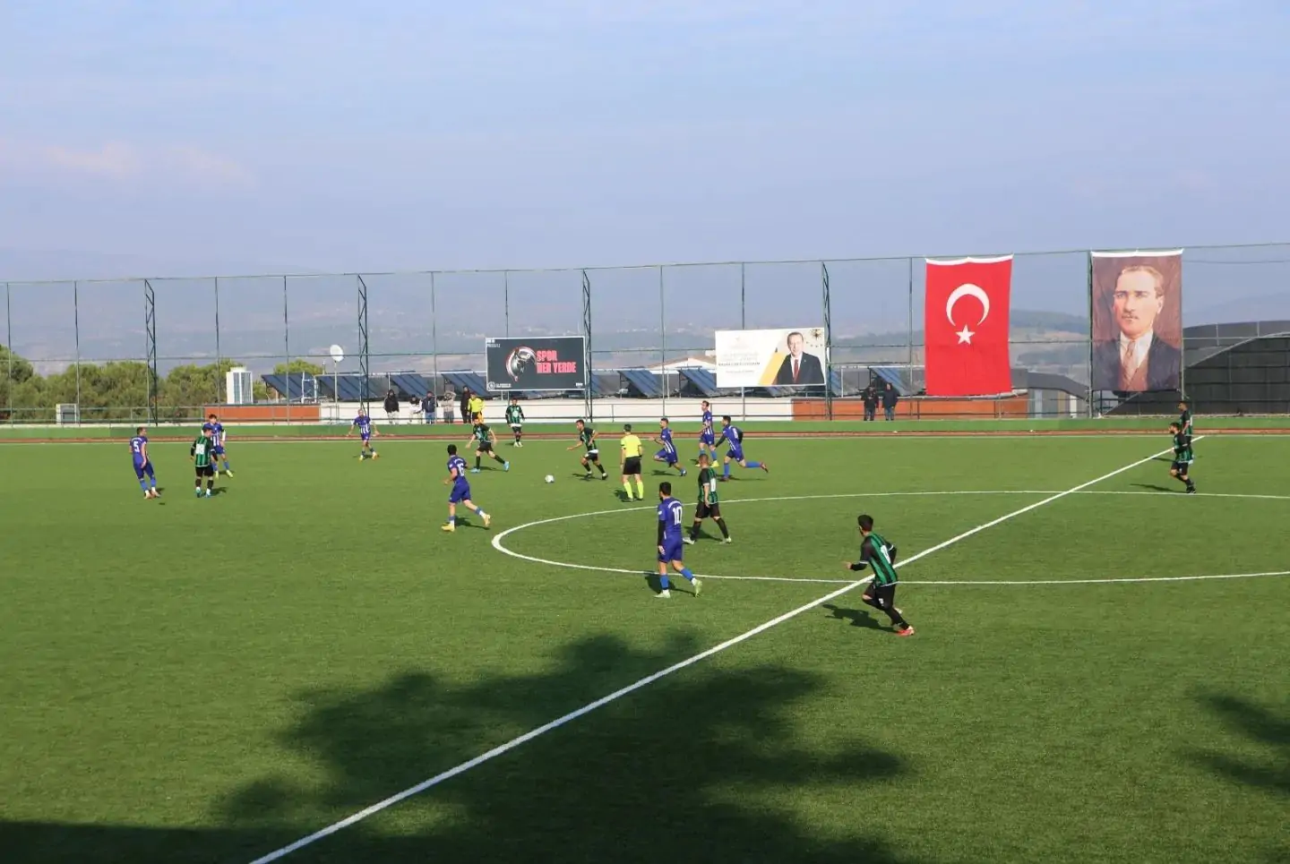 Akhisar FK, dört köşe 4-1-